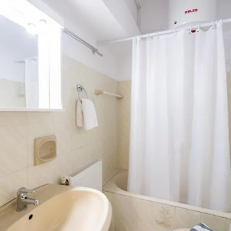 Argostoli Central Apartment * 阿尔戈斯托利翁