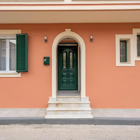 Argostoli Central Apartment * アルゴストリオン